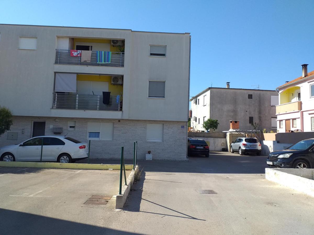 Apartments Zara מראה חיצוני תמונה