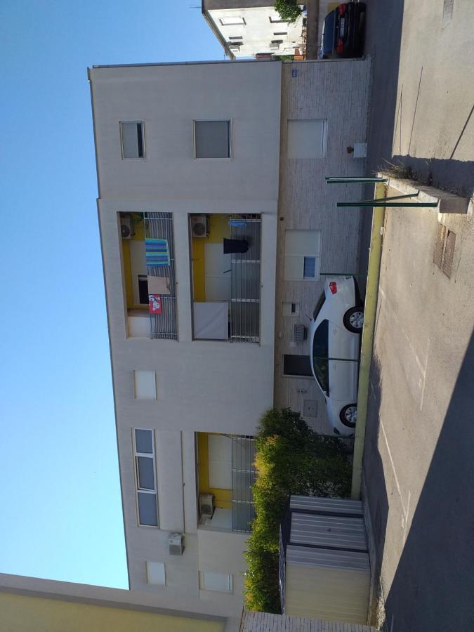 Apartments Zara מראה חיצוני תמונה